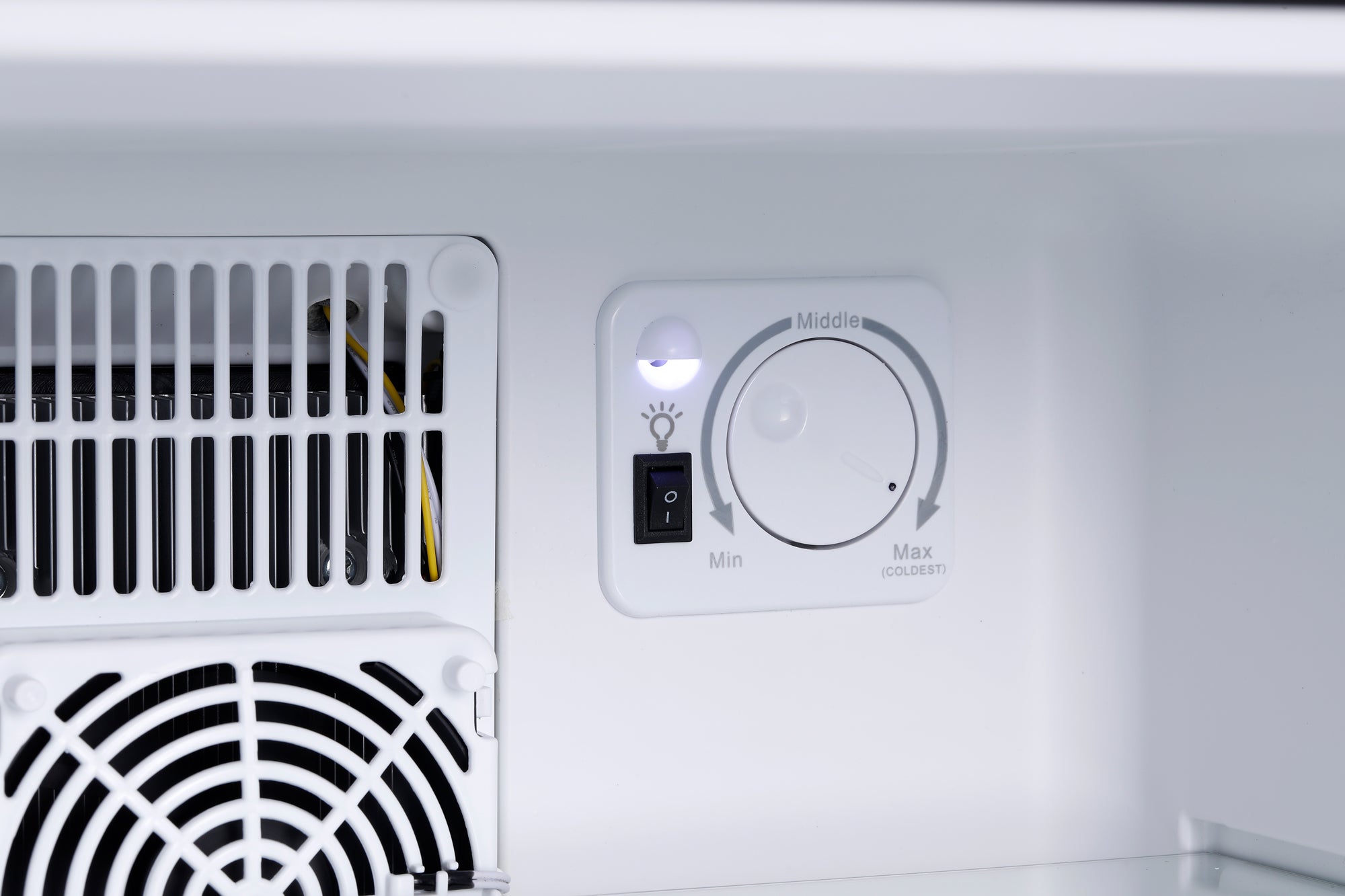 30L Fridge Subcold AIRE30-G Black